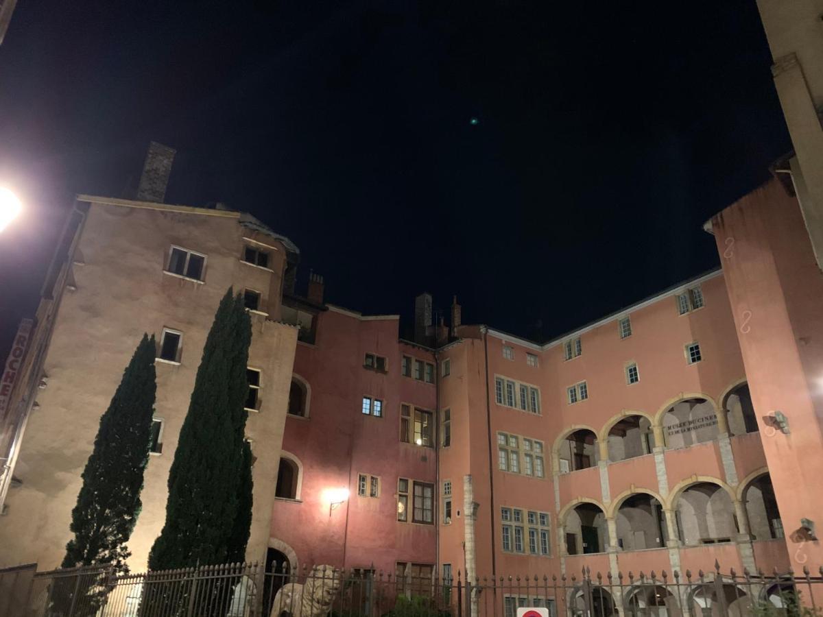 Gite Du Vieux Lyon Luaran gambar