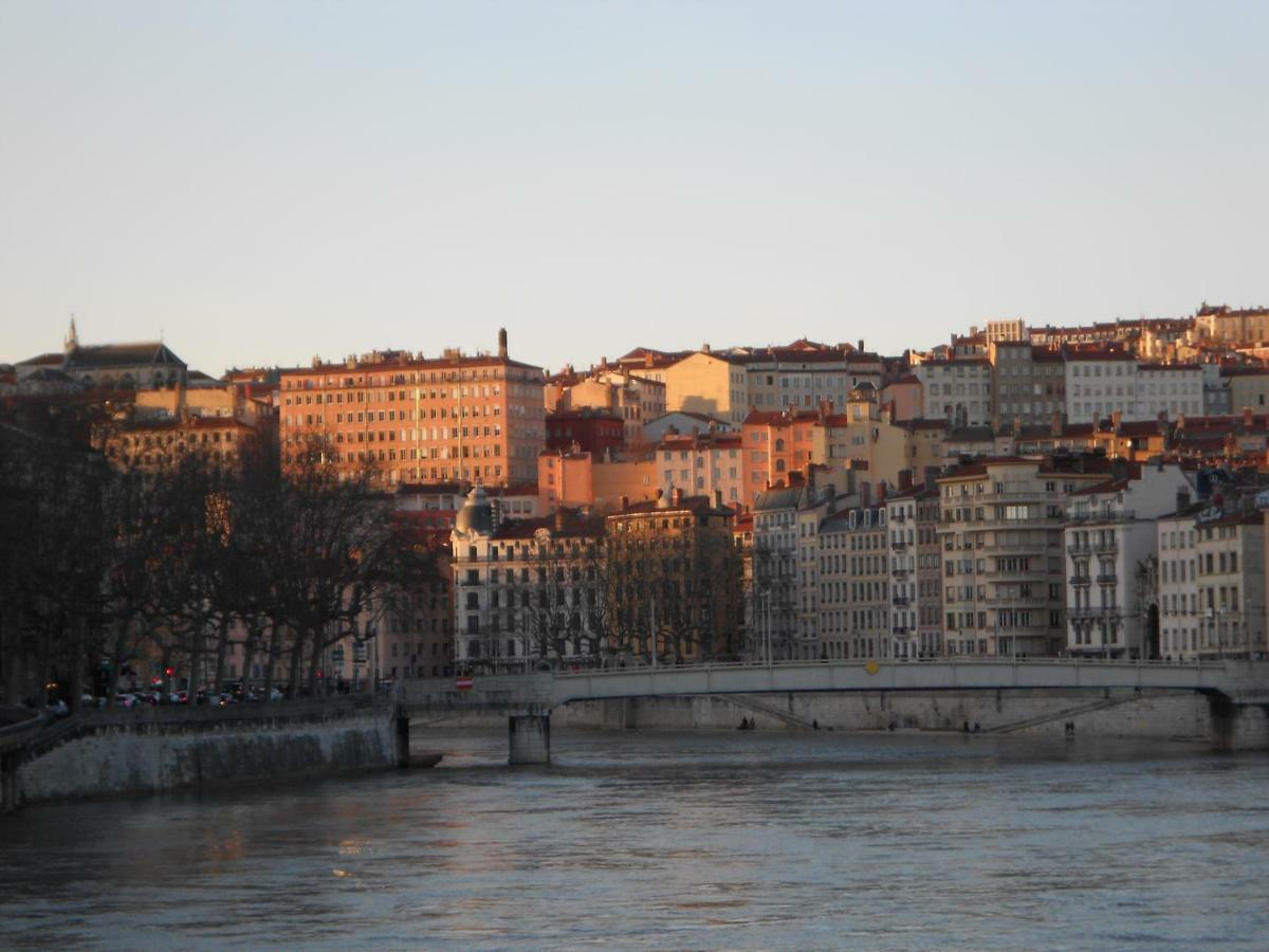 Gite Du Vieux Lyon Luaran gambar